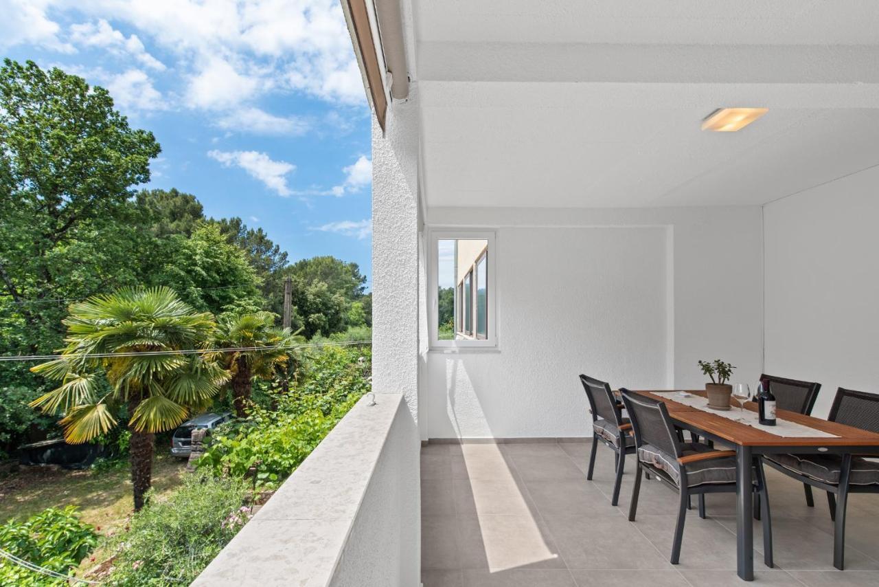 Poli Nona - Renovated In 2023 Apartment Porec Bagian luar foto