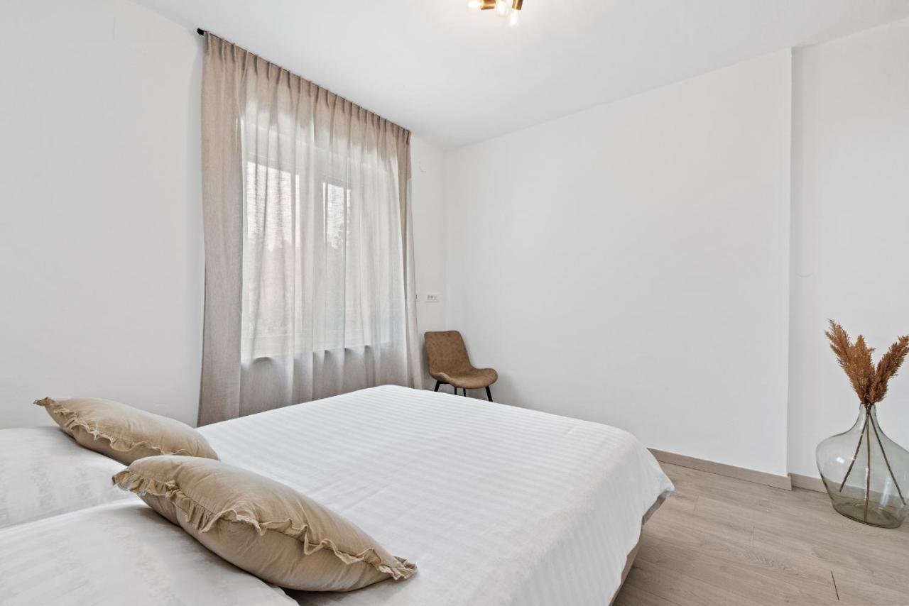 Poli Nona - Renovated In 2023 Apartment Porec Bagian luar foto